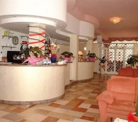 Reve Hotel 3*