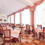 Hotel Reve Cattolica