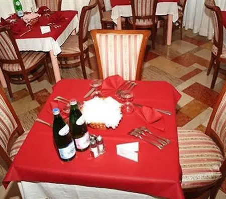 Hotel Reve Cattolica